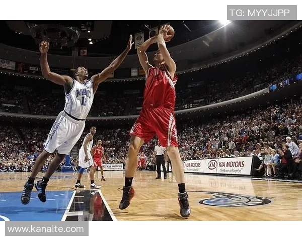 姚明职业生涯首战回顾:从中国篮球巨星到NBA赛场的辉煌起步 姚明职业生涯首战回顾:从中国篮球巨星到NBA赛场的辉煌起步